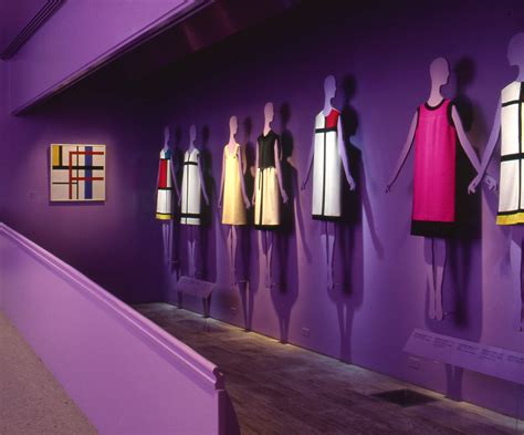 mostra ysl met.jpg